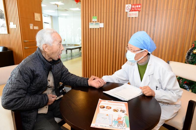 視頻丨大寧路街道:世界糖尿病日為老人開展健康咨詢服務
